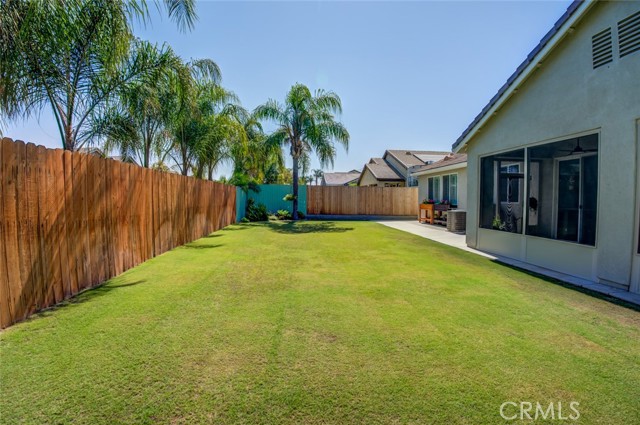 12206 Sundance Canyon Drive, Bakersfield CA: https://media.crmls.org/medias/f69df69e-1d30-41b1-981f-f97796169521.jpg