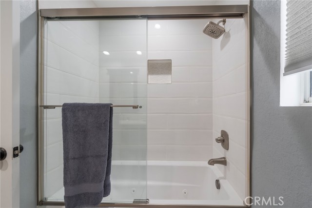 Detail Gallery Image 30 of 43 For 622 N Guadalupe Ave #B,  Redondo Beach,  CA 90277 - 3 Beds | 2/1 Baths
