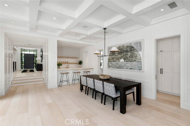 2209 Bayside Drive, Corona del Mar CA: https://media.crmls.org/medias/f69e0342-8ec7-405e-8a63-23fae2d0e8c6.jpg