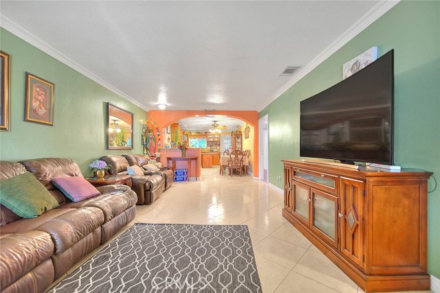 25664 Lola Court, Menifee CA: https://media.crmls.org/medias/f69e2104-5b81-4ed1-b7dd-95d87d74ca7a.jpg