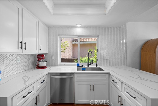 15 Vittoria Street, Laguna Niguel CA: https://media.crmls.org/medias/f69edb86-a5f2-4873-97cd-60a47f019c4d.jpg