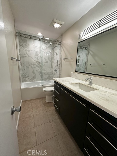 Detail Gallery Image 19 of 45 For 18598 Creek Ln, Huntington Beach,  CA 92648 - 3 Beds | 2/1 Baths