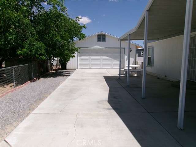 Detail Gallery Image 51 of 61 For 13983 Silver Lake Pl, Victorville,  CA 92395 - 3 Beds | 2 Baths