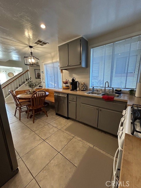 Detail Gallery Image 10 of 30 For 950 W Lambert #4,  La Habra,  CA 90631 - 2 Beds | 1/1 Baths