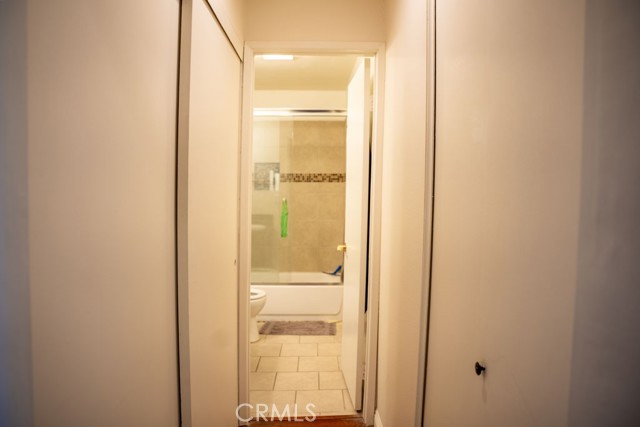 525 S Ardmore Avenue, Los Angeles CA: https://media.crmls.org/medias/f6a037a1-ad85-4e69-af38-f7866687747d.jpg