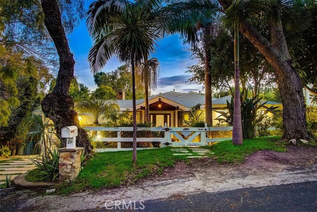 81 Dapplegray Lane, Rolling Hills Estates, California 90274, 4 Bedrooms Bedrooms, ,Residential,Sold,Dapplegray,PW22257890