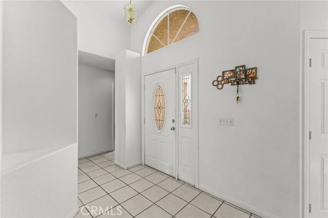 Detail Gallery Image 5 of 53 For 57088 Millstone Dr, Yucca Valley,  CA 92284 - 5 Beds | 3 Baths