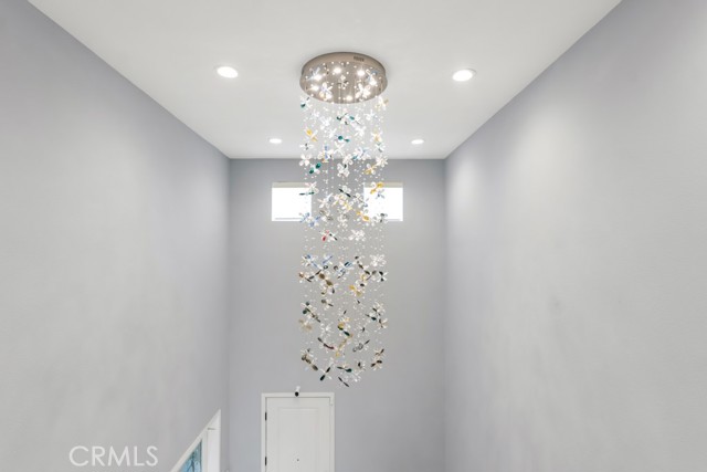 Detail Gallery Image 18 of 65 For 18348 Cachet, Canyon Country,  CA 91350 - 5 Beds | 5 Baths