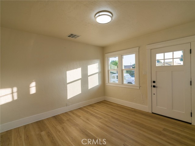 Detail Gallery Image 22 of 59 For 3453 Estrada, Los Angeles,  CA 90023 - 2 Beds | 2 Baths