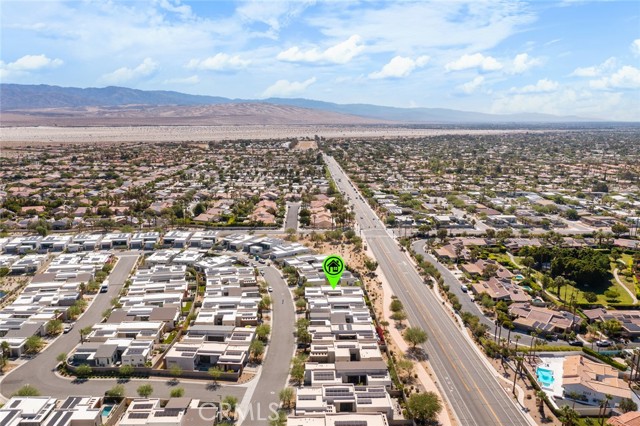 825 Fountain Drive, Palm Springs CA: https://media.crmls.org/medias/f6a2f363-a09a-4ec7-9162-c622fc27498f.jpg