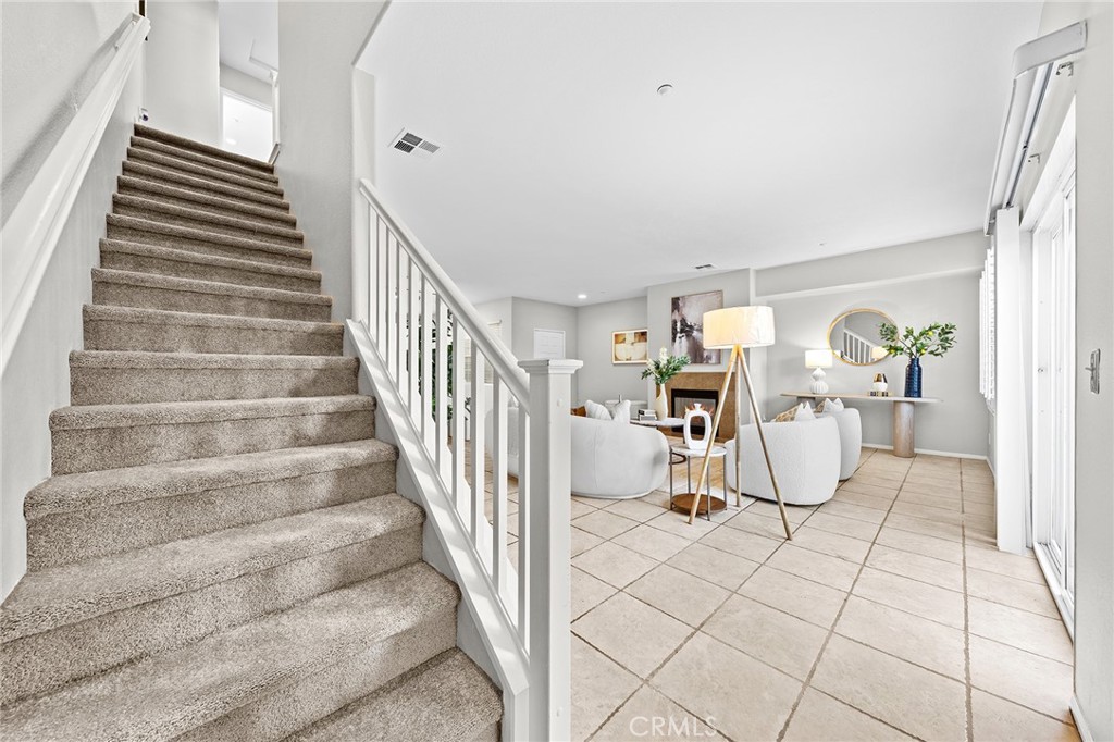 https://media.crmls.org/medias/f6a3f699-580c-40fb-8060-2aa1f61d40be.jpg?preset=X-Large