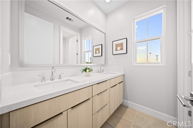 Detail Gallery Image 20 of 35 For 576 Patten Ave, Placentia,  CA 92870 - 4 Beds | 3 Baths