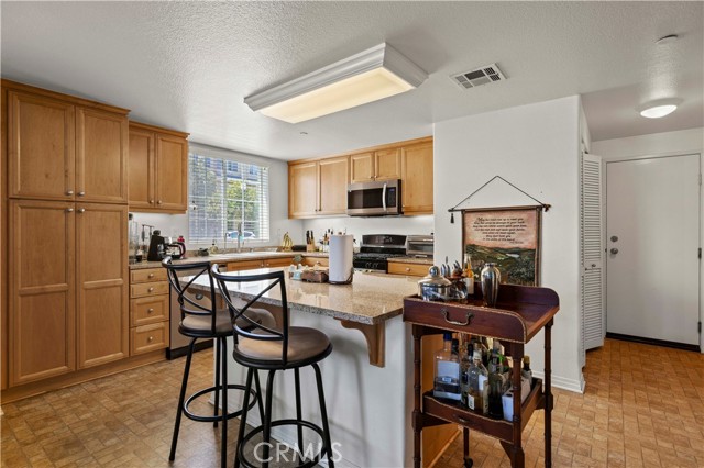 Detail Gallery Image 11 of 28 For 3011 Moss Landing Bld, Oxnard,  CA 93036 - 3 Beds | 2/1 Baths