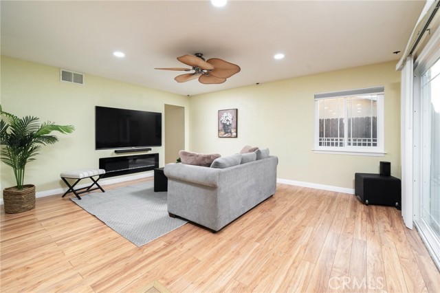 9422 Meadow Street, Rancho Cucamonga CA: https://media.crmls.org/medias/f6a5a2ed-35d6-4c1c-a76a-4eccfa425cca.jpg