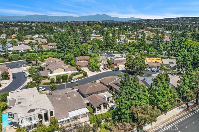 Detail Gallery Image 42 of 43 For 5 Rue Marseille, Newport Beach,  CA 92660 - 3 Beds | 2/1 Baths