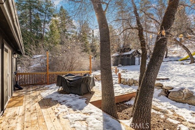 43121 Grizzly Road, Big Bear Lake CA: https://media.crmls.org/medias/f6a7cc99-5fb1-4ce8-ad1a-0a3b0d1c189c.jpg