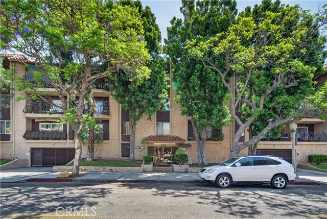 310 North Jackson Street, 326 photo 2