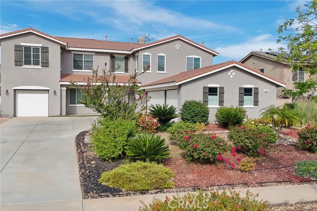 Detail Gallery Image 2 of 73 For 1659 via Sevilla St, Corona,  CA 92881 - 6 Beds | 4 Baths