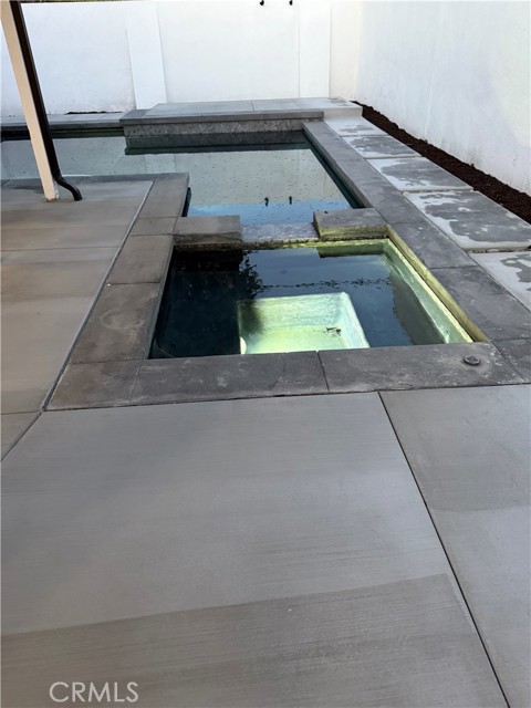 20272 Deervale Lane, Huntington Beach CA: https://media.crmls.org/medias/f6a8d2e8-9b14-4eee-b2db-5d83f6c53107.jpg