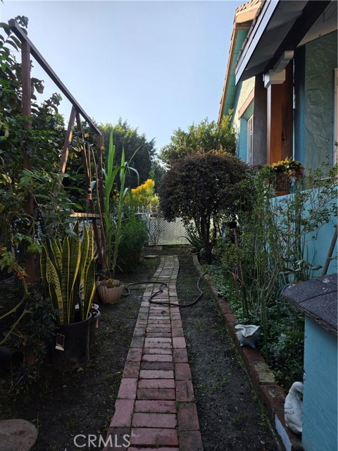 Detail Gallery Image 16 of 22 For 351 E 92nd, Los Angeles,  CA 90003 - 3 Beds | 2 Baths