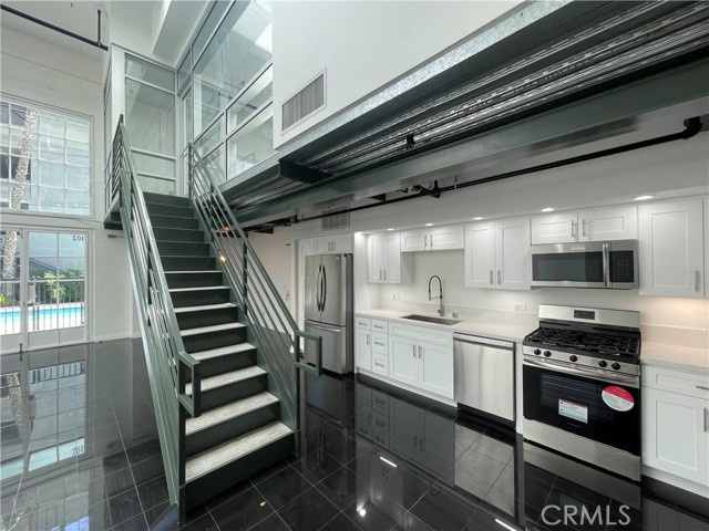 Detail Gallery Image 21 of 75 For 420 S San Pedro St #102,  Los Angeles,  CA 90013 - 2 Beds | 1/1 Baths