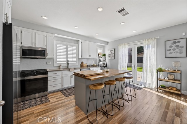 Detail Gallery Image 3 of 49 For 29015 Cantabria Ct, Moreno Valley,  CA 92555 - 4 Beds | 3 Baths