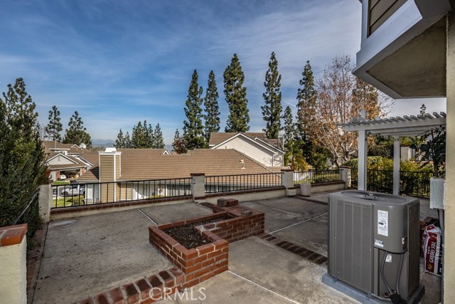 Detail Gallery Image 25 of 34 For 4711 E Fairfield St, Anaheim Hills,  CA 92807 - 3 Beds | 3 Baths