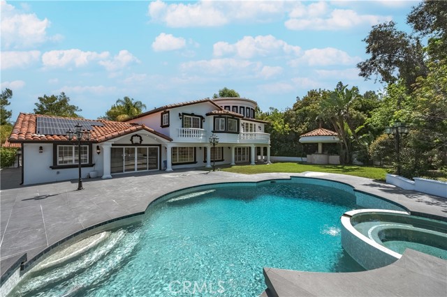3856 Vista Linda Drive, Encino CA: https://media.crmls.org/medias/f6aa3d73-0399-421d-b098-effe6e860d82.jpg