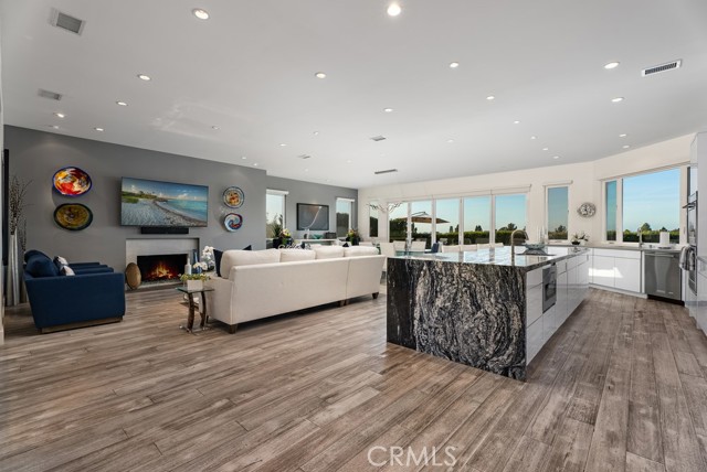 Detail Gallery Image 8 of 46 For 18751 via San Marco, Irvine,  CA 92603 - 3 Beds | 3 Baths