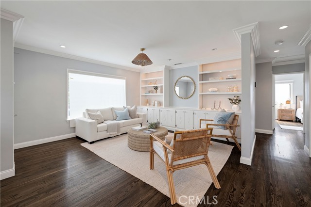 Detail Gallery Image 8 of 62 For 2209 Faymont Ave, Manhattan Beach,  CA 90266 - 4 Beds | 2/1 Baths