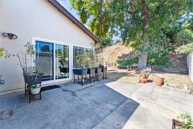 24102 Castilla Lane, Mission Viejo CA: https://media.crmls.org/medias/f6ab01c3-3f8a-4e7d-b468-de73838e6d05.jpg