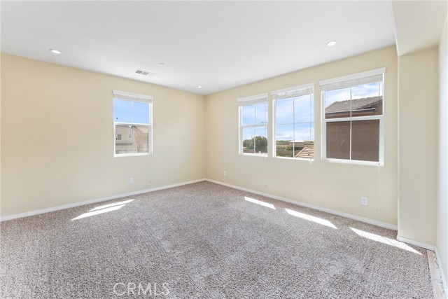 Detail Gallery Image 23 of 44 For 17012 Hal Ln, Fontana,  CA 92336 - 3 Beds | 2/1 Baths