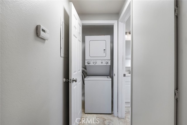 Detail Gallery Image 14 of 20 For 27614 Susan Beth Way #F,  Saugus,  CA 91350 - 1 Beds | 1 Baths