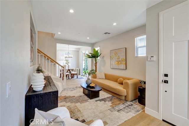 Detail Gallery Image 6 of 36 For 617 E Walnut Ave, Monrovia,  CA 91016 - 3 Beds | 3 Baths