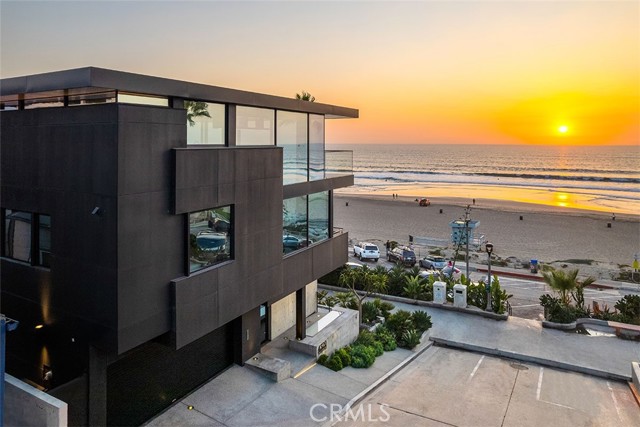 4320 The Strand, Manhattan Beach, California 90266, 3 Bedrooms Bedrooms, ,1 BathroomBathrooms,Residential,Sold,The Strand,SB22024203