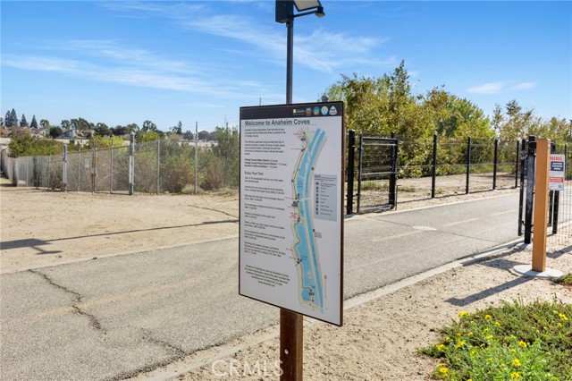 Detail Gallery Image 22 of 26 For 636 S Lakeshore Dr, Anaheim,  CA 92806 - 4 Beds | 2/1 Baths