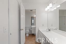 Detail Gallery Image 8 of 27 For 25723 Player Dr, Valencia,  CA 91355 - 3 Beds | 1/1 Baths