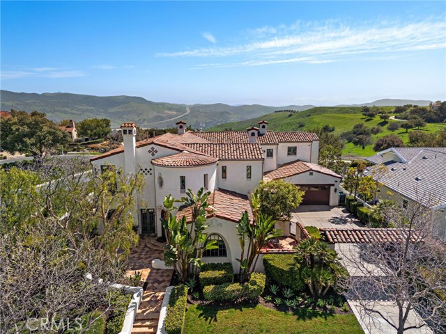1 Overlook Drive, Ladera Ranch CA: https://media.crmls.org/medias/f6ad62b6-cb12-4298-b8e5-d9890b5e1b6c.jpg