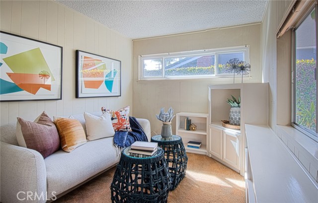 Detail Gallery Image 23 of 42 For 395 Meadow Ln, Newport Beach,  CA 92660 - 3 Beds | 3 Baths