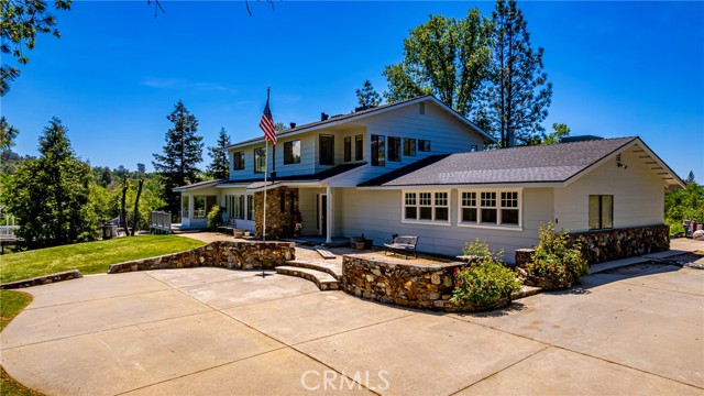 Detail Gallery Image 1 of 42 For 55010 Kowana Ln, North Fork,  CA 93643 - 3 Beds | 2 Baths