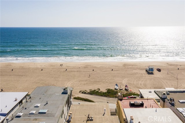 2208 The Strand, Manhattan Beach CA: https://media.crmls.org/medias/f6ae423d-7ff9-4b28-9488-bf8ca74e2bb7.jpg