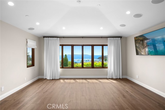 374 Ledroit Street, Laguna Beach CA: https://media.crmls.org/medias/f6ae4cb3-dadb-46f4-88af-e9b6fd129a9c.jpg