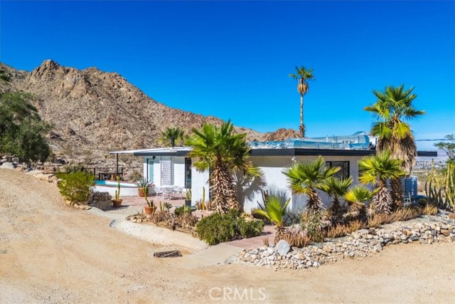 Detail Gallery Image 8 of 71 For 73925 Eagle Ln, Twentynine Palms,  CA 92277 - 3 Beds | 2 Baths