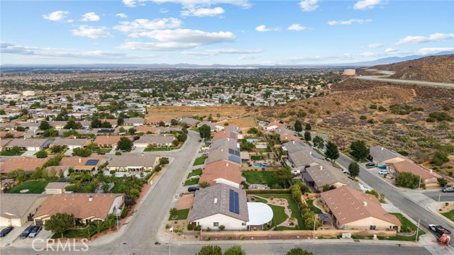 5614 Regent Hill W Terrace, Palmdale CA: https://media.crmls.org/medias/f6b09c38-c19c-4a82-b0dd-b12f890c3034.jpg