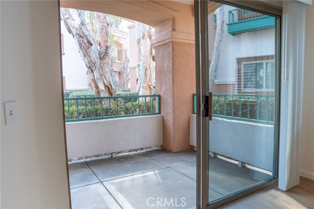 Detail Gallery Image 25 of 44 For 188 Villa Point Drive, Newport Beach,  CA 92660 - 1 Beds | 1 Baths