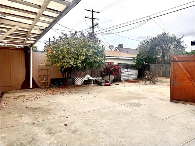 Detail Gallery Image 32 of 37 For 2129 30th W 30th, Los Angeles,  CA 90018 - 4 Beds | 1 Baths