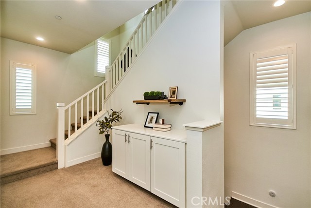 320 Magnet, Irvine CA: https://media.crmls.org/medias/f6b1ac41-2c9a-4923-8452-ca6a9a6622ed.jpg