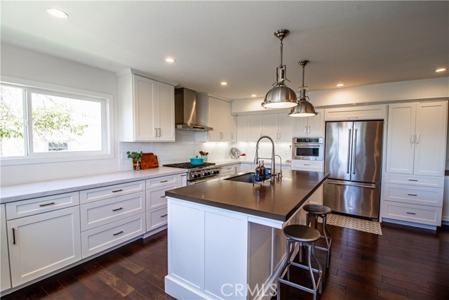 807 El Redondo Avenue, Redondo Beach CA: https://media.crmls.org/medias/f6b1d1df-b7d6-473b-996b-ec5ac8467047.jpg