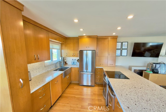 Detail Gallery Image 11 of 19 For 240 Moss #12,  Laguna Beach,  CA 92651 - 1 Beds | 1 Baths