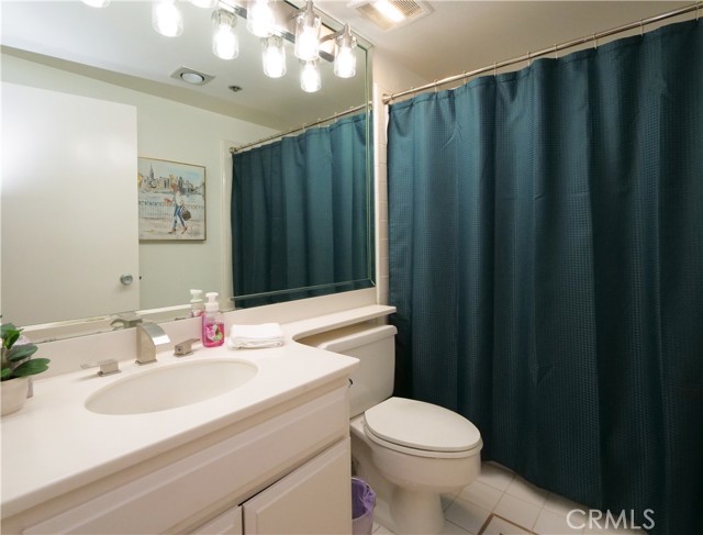 Detail Gallery Image 21 of 35 For 520 the Village #408,  Redondo Beach,  CA 90277 - 3 Beds | 2 Baths